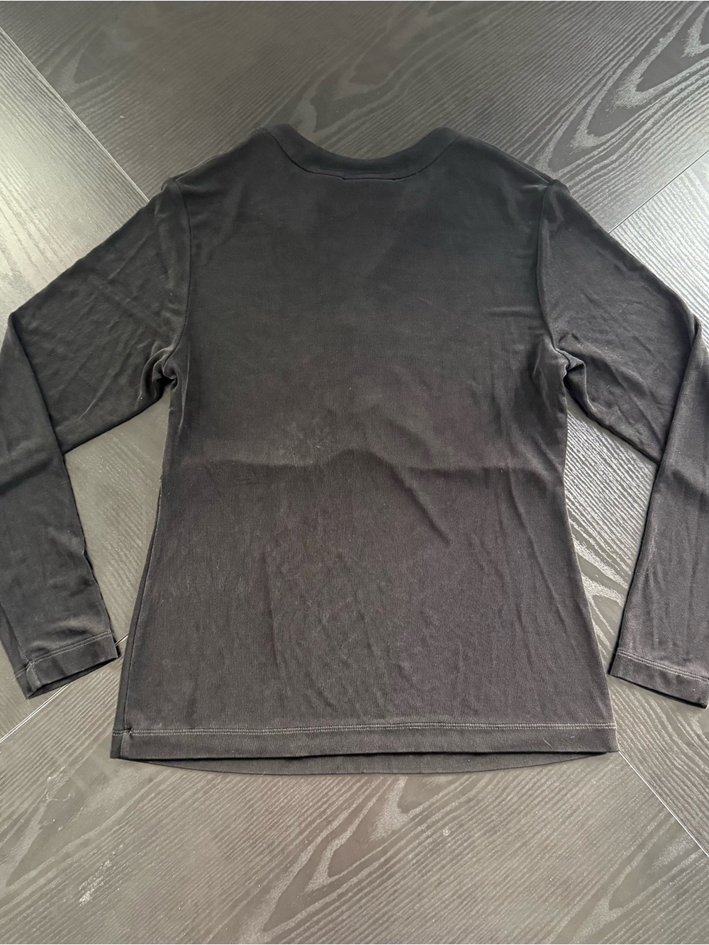 Chico’s Ruched Buttoned Long Sleeve Top - Picture 3 of 4